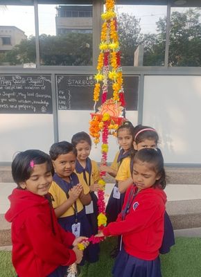 star buds school